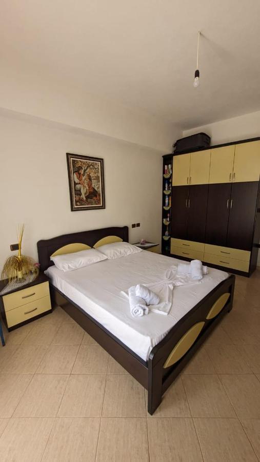Hasani Apartments Sarandë Exterior foto